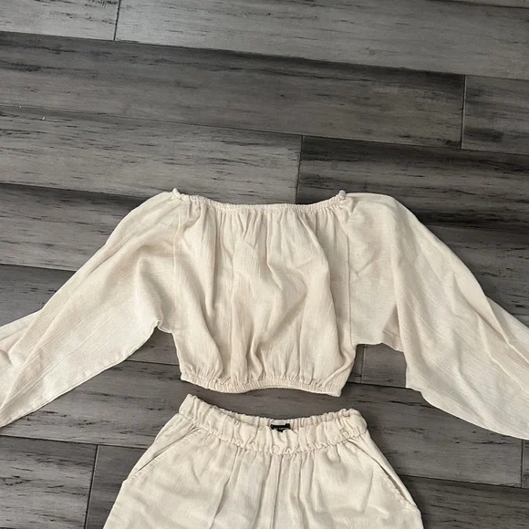 Cream Women's Off-Shoulder Jumpsuit - Picture 3 of 3